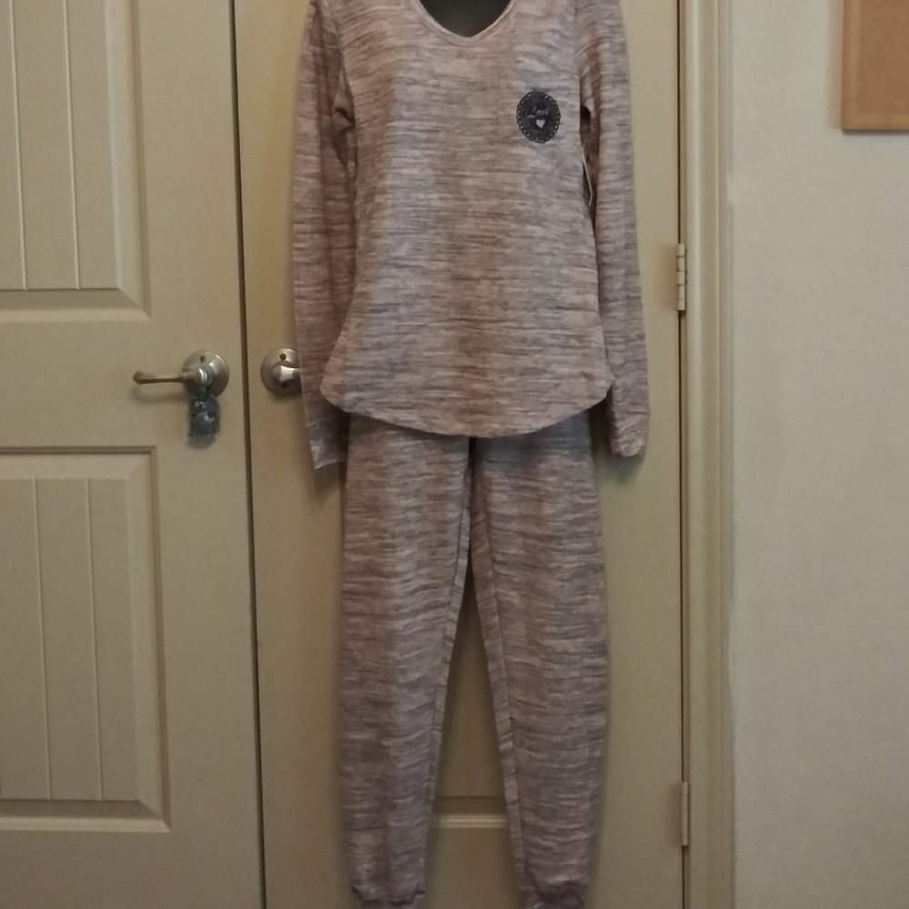 2 Piece Pajama set (Great Christmas Gift)